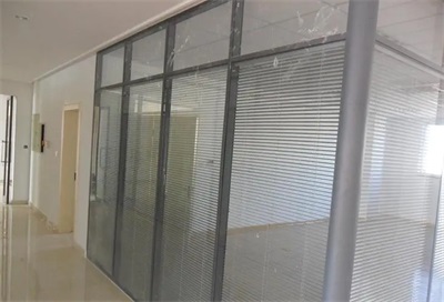 办公室玻璃隔断